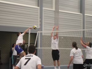 ua121110volleybaltoernooi001.JPG